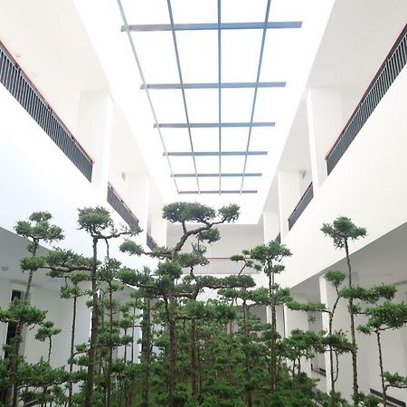 Garco Dragon Hotel 2 Hanoi Bagian luar foto