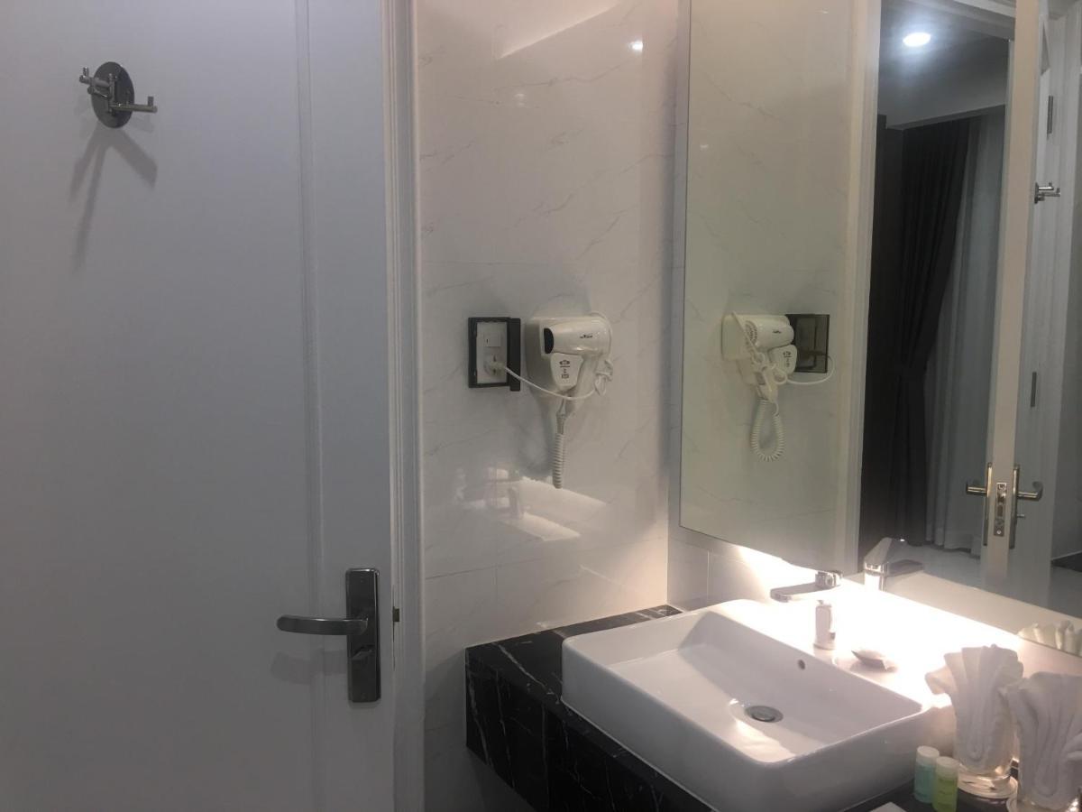 Garco Dragon Hotel 2 Hanoi Bagian luar foto