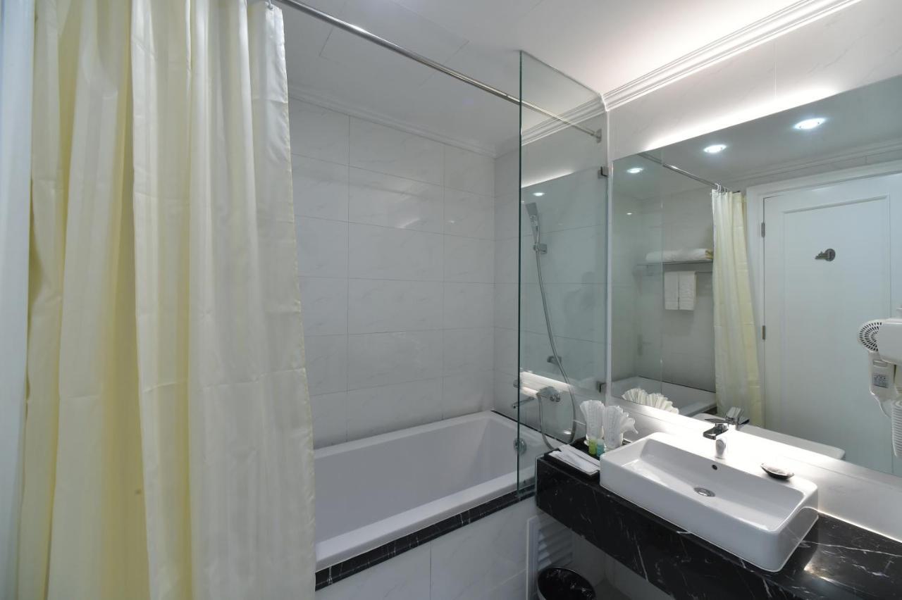 Garco Dragon Hotel 2 Hanoi Bagian luar foto